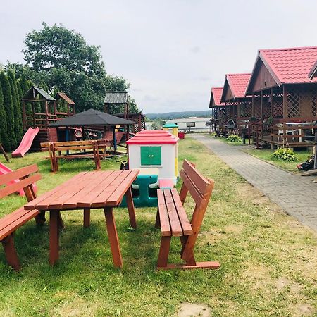 Domki U Karasia Rusinowo  Kültér fotó